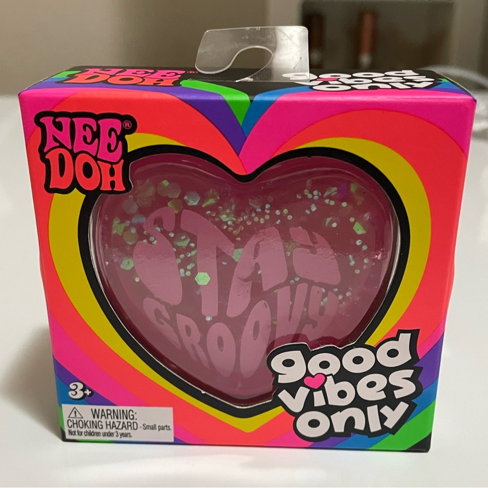 Needoh Good Vibes Only Heart